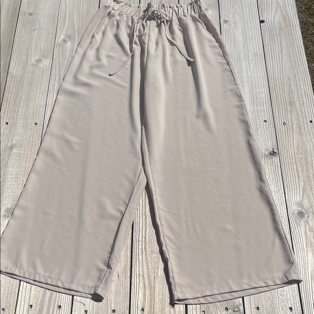Wide Leg Pants in Light Beige